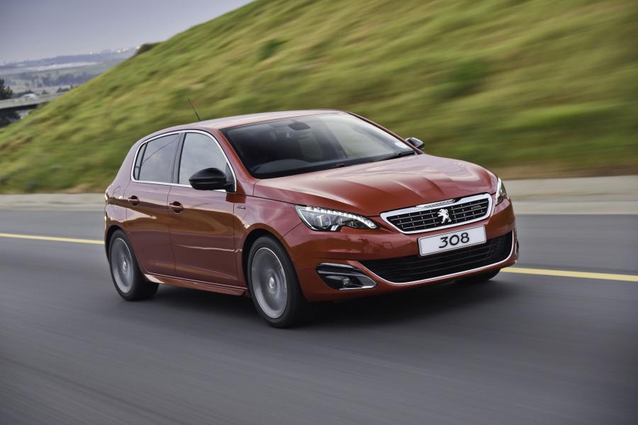  Peugeot 308 GT Line 2015 года  (ZA) (фото 10 из 27)